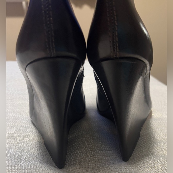 Alice + Olivia Dark Brown Wedge Heeled Leather Boots 39.5/8.5 - Picture 4 of 12